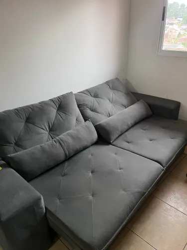 Sofá cinza grafite