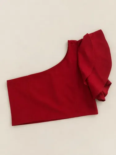 Top vermelho, ombro único 