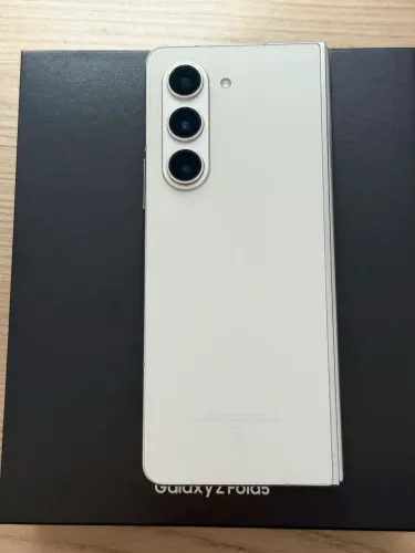 Galaxy Z Fold 5