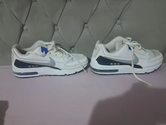 Nike Air Max 42