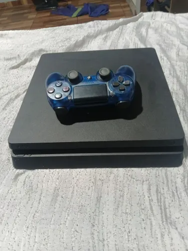 Vende-se ps4 valor a combinar