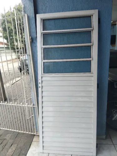 Porta alumínio branco SEM BATENTE, SEM FECHADURA COM DOBRADIÇAS