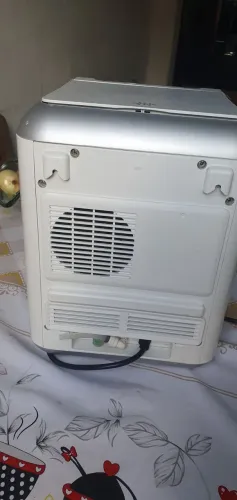 Vendo bebedouros da Electrolux não eta gelando liga normal acende as luzes
