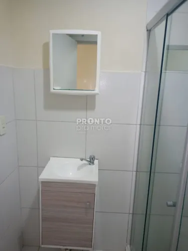 Apartamento com 3 quartos em Barro