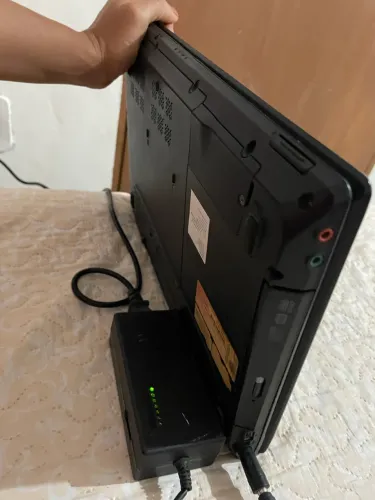Notebook para retirar peças