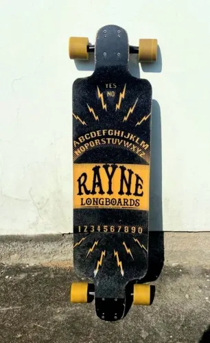 Kit Longboard profissional Rayne (skate + capacete + luva + chave T)