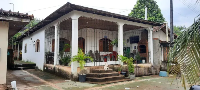 Casa A venda, ou Aluguel