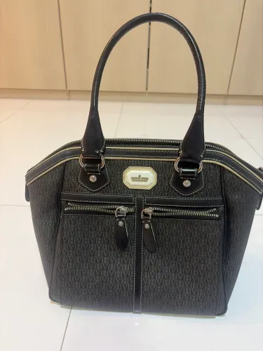 Vendo bolsa da Victor Hugo original 