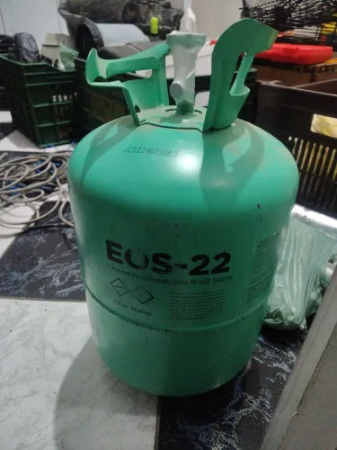 Garrafa de gás R22 lacrada