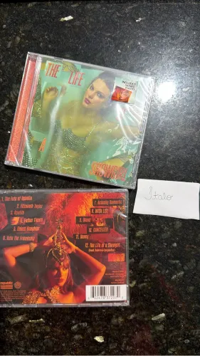 CD AUTOGRAFADO LACRADO IMPORTADO THE LIFE OF A SHOWGIRL TAYLOR SWIFT