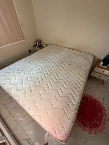 Cama box Queen herval colchão maravilhoso