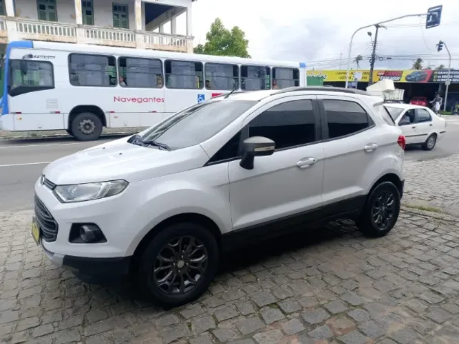 Ford Ecosport Freestyle 1.6 16V Flex 5P 2014