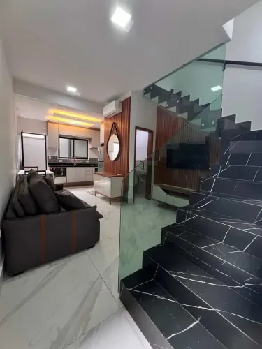 Casa de Condomínio com 2 quartos, Maracanã, Praia Grande - R$ 330 mil, Cod: 720366