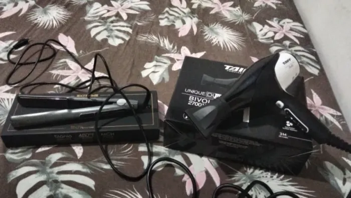 Vendo secador e prancha