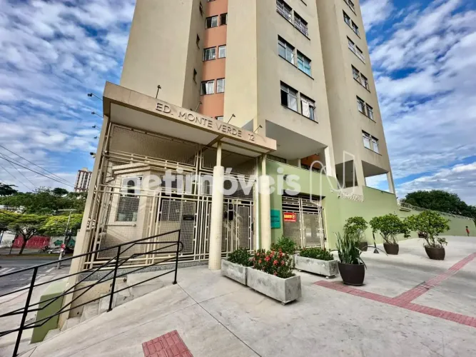 EXCLENTE APTO. DE 2 QUARTOS, PRÉDIO C/ ELEVADOR E LAZER; PERTINHO DA PUC MINAS !