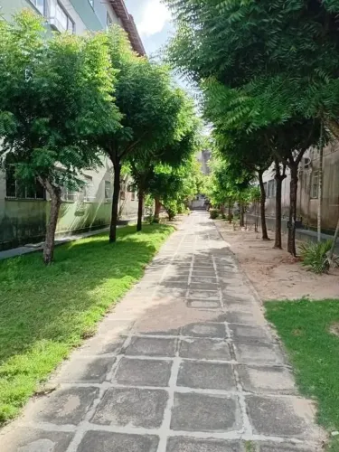 Apartamento com 2 dormitórios para alugar, 65 m² por R$ 1.189,66/mês - Edson Queiroz - For