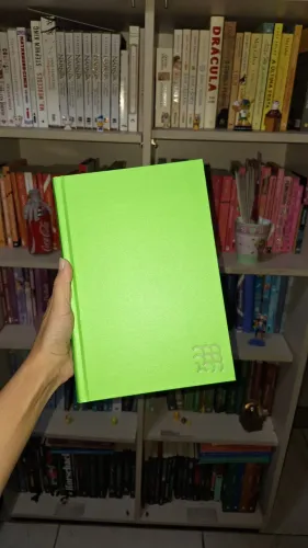 Livro Coleção Intrínsecos "Na estrada com o ex"- Beth O'Leary (CAPA DURA E COM BRINDES)