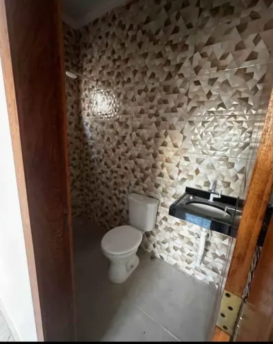 Vendo casa padrão família