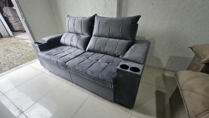 Sofá retrátil e reclinável 2 metros / NOVO