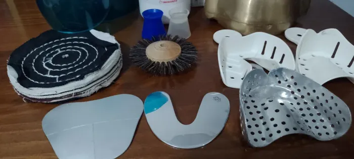 Materiais de prótese dentária