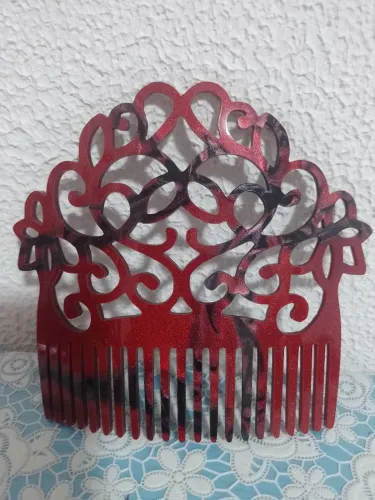 Penteita espanhola para flamenco vermelha e preta