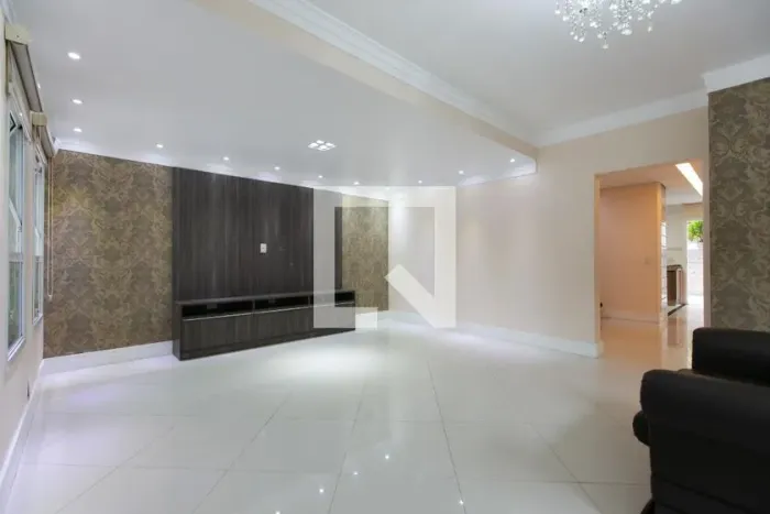 Casa à Venda - Vila Jacuí, 5 Quartos, 600 m2