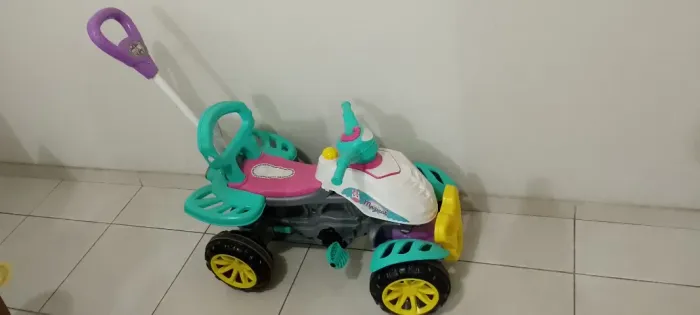 Quadriciclo infantil