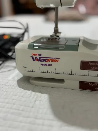 Máquina de costura Westpress FHSM-505