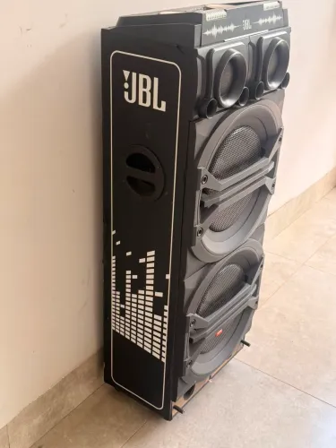 VENDE SE JBL DJ  J2515