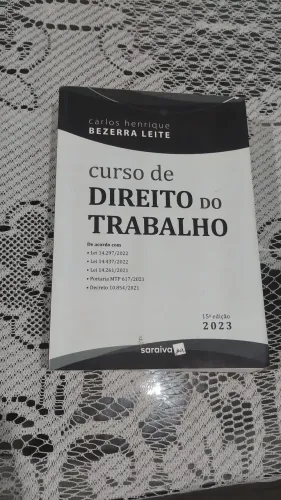 Livro de curso de direito
