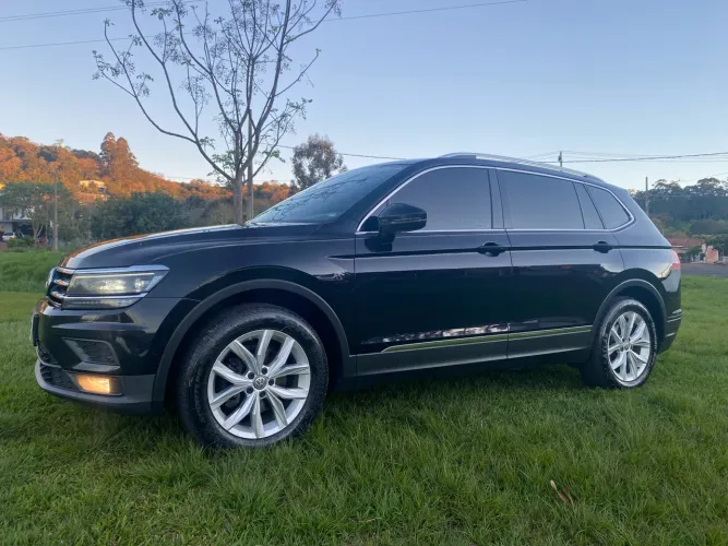 Volkswagen Tiguan Allspac Comf 250 TSI 1.4 Flex 2020