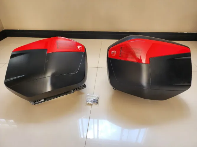 Baús Laterais Da Multistrada 1200