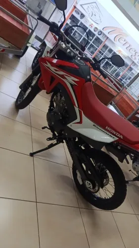 XR300L TORNADO 2025 MOTO ZERADA 700km
