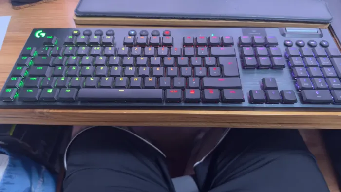 Teclado Gamer Logitech G915 - ISO - compatível com digitação em abnt2 