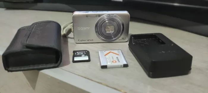 Sony cyber shot 16.1 megapixels