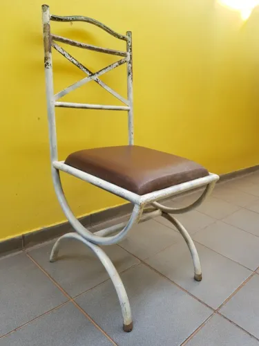 Cadeira de ferro metal antiga 