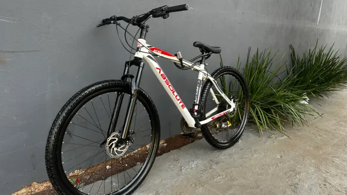 Bicicleta Absolute aro 29