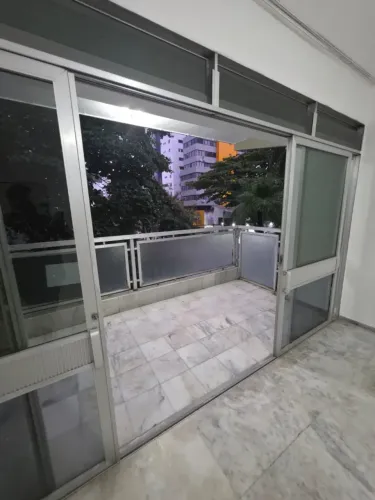 Apartamento para Alugar com 3 Quartos | 1 Suíte | Varanda | Piscina | R$ 4.500,00