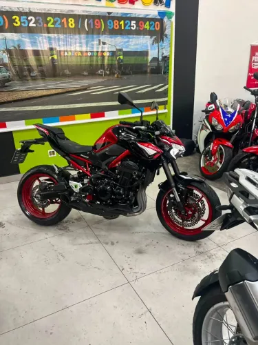 KAWASAKI Z900