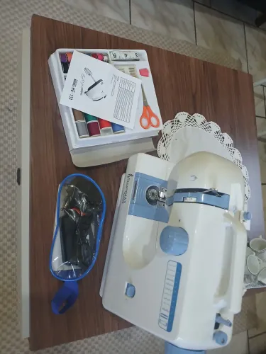 Máquina de costura Steam Max