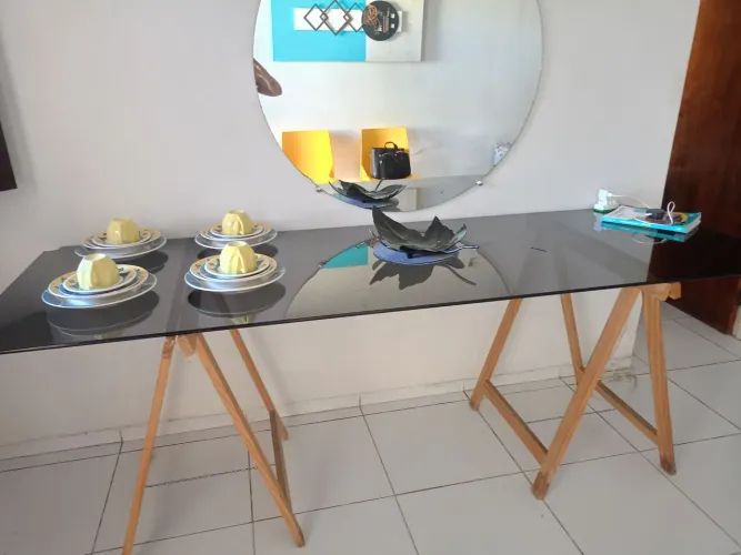 Mesa de vidro para 6 cadeiras