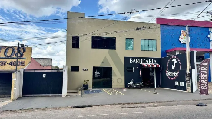 casa com 2 pontos comerciais a venda em Itapetininga