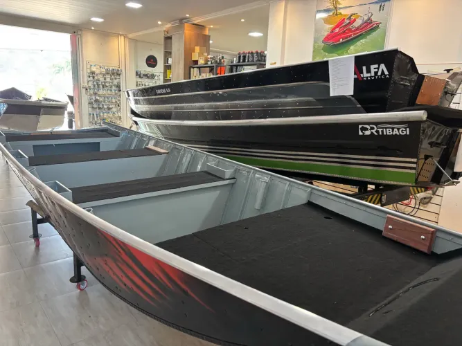 Barco de alumínio MG