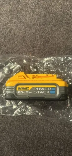 Bateria de Lítio 20V 5.0Ah DeWalt POWER STACK DCBP520-B3 NOVA LACRADA NA CAIXA