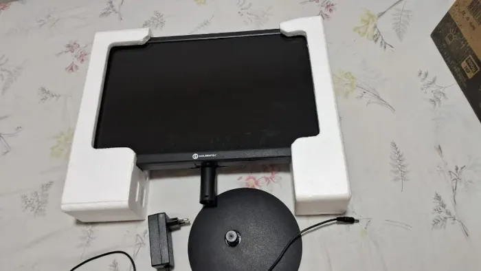 MONITOR GOLDENTEC