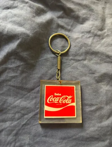 Chaveiro Beba Coca Cola antigo raro 