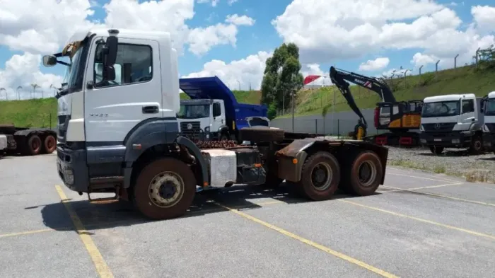CAVALO  MB AXOR 3344S 6X4 440CV