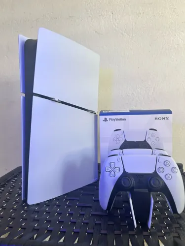 Ps5 SLIM + 02 CONTROLES -> NOVÍSSIMO!!!