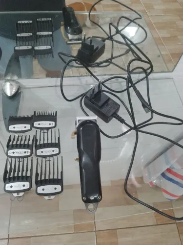 Máquina wahl sênior com pentes e carregador original