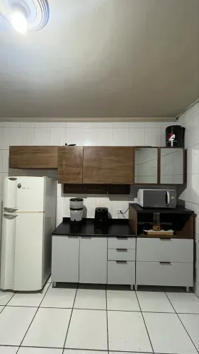 Armário de cozinha completo